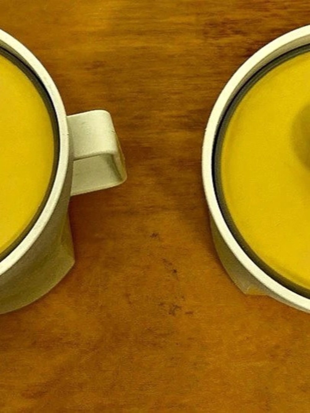 Tupperware Yellow & Cream Lidded Cookware Set - Picture 3 of 8
